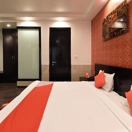 Oyo Flagship 18940 Hotel Swathi Neu-Delhi Exterior foto