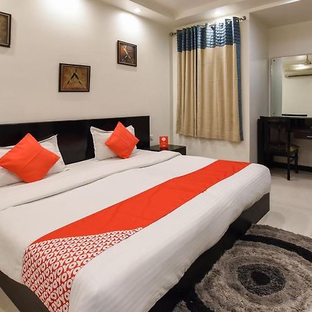 Oyo Flagship 18940 Hotel Swathi Neu-Delhi Exterior foto