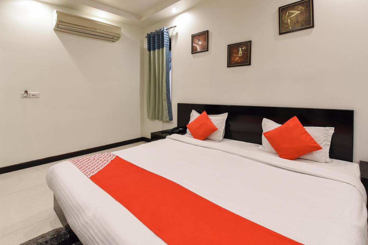 Oyo Flagship 18940 Hotel Swathi Neu-Delhi Exterior foto